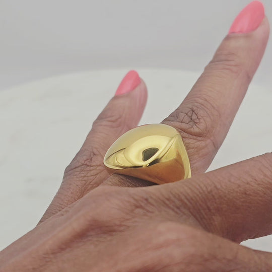 18kt gold stainless steel and shiny stainless steel, big square band ring. The design makes a fashion statement yet is elegant, stylish, edgy, and unique. Great to wear with complimenting rings, permanent jewelry, bangles and other rings. Non-tarnish and waterproof. 